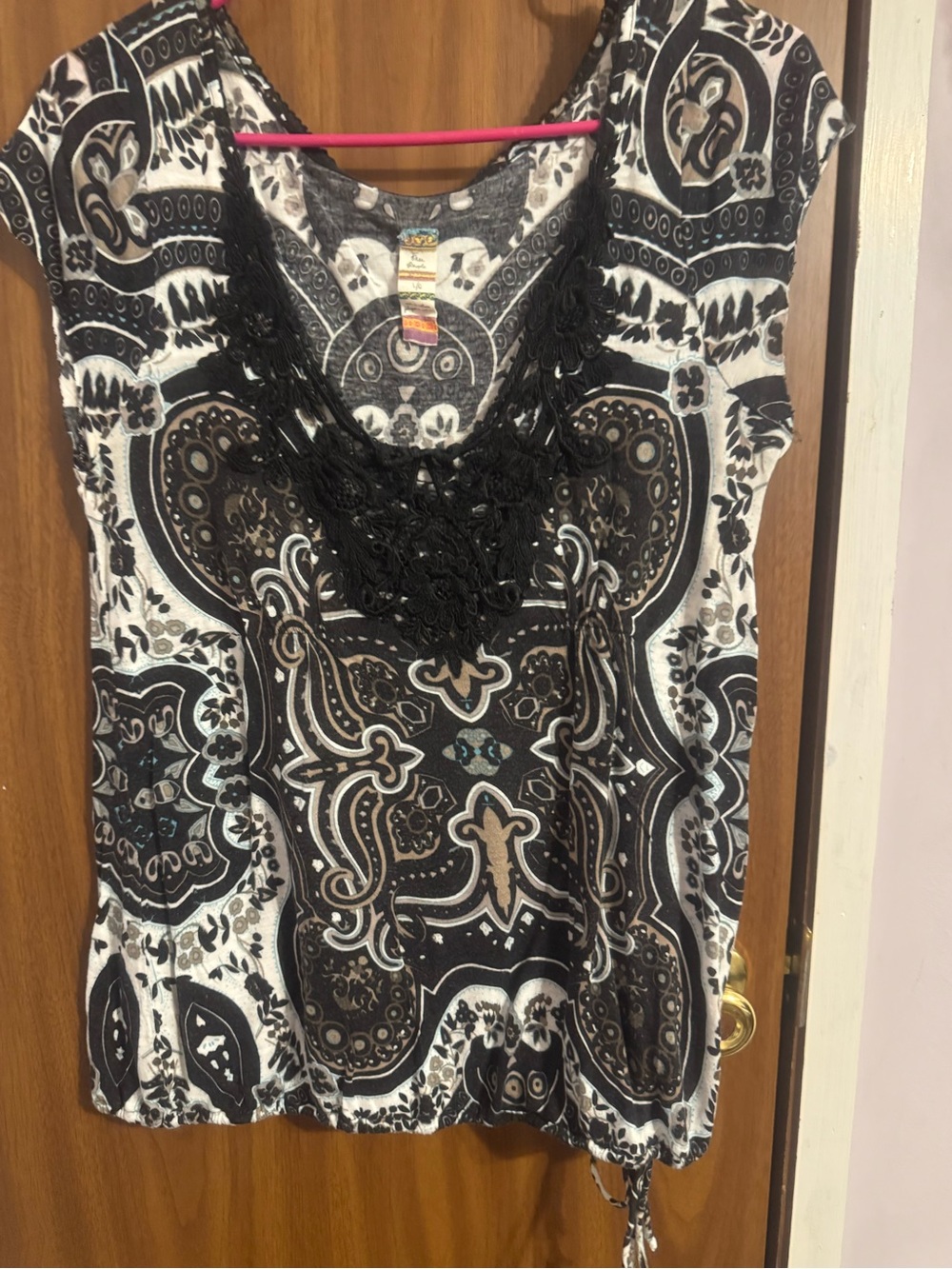 Free People Black & White Paisley Embellished Scoop Neck Women’s Top